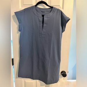 Vineyard vines performance dress